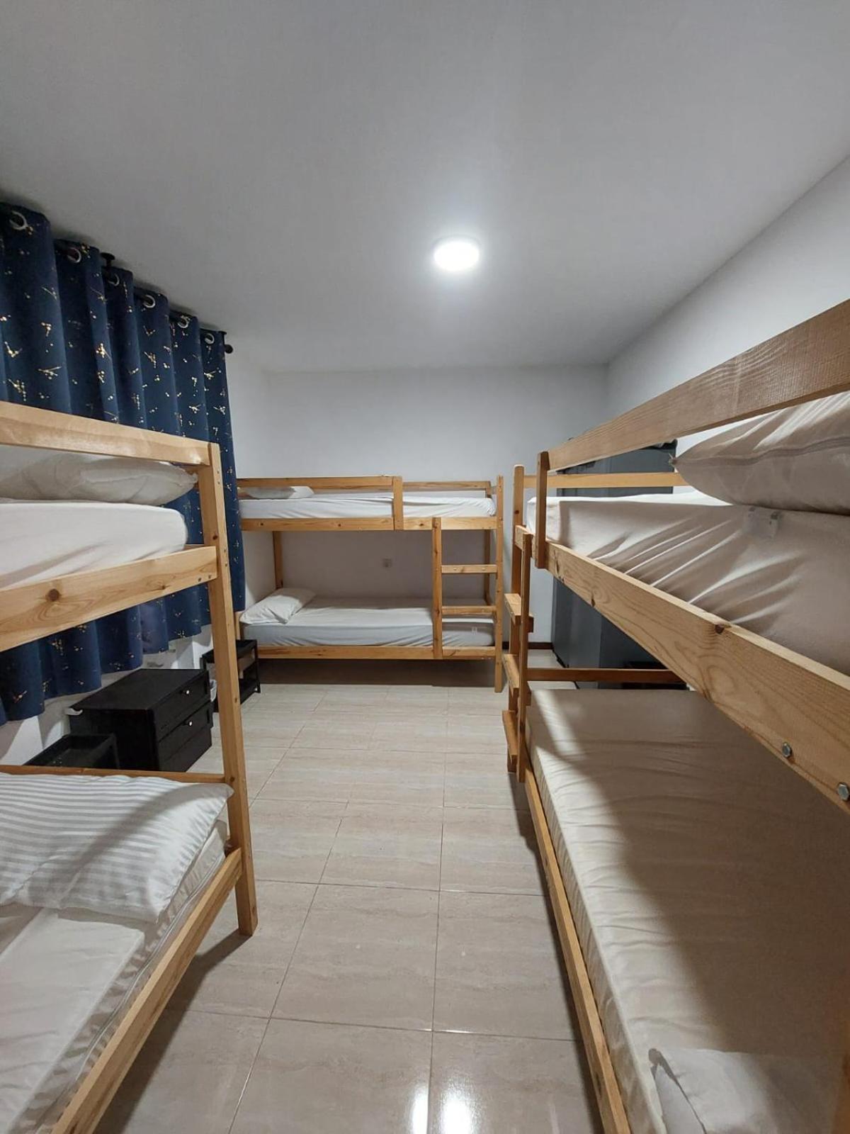 Albergue La Costana Oviedo Esterno foto