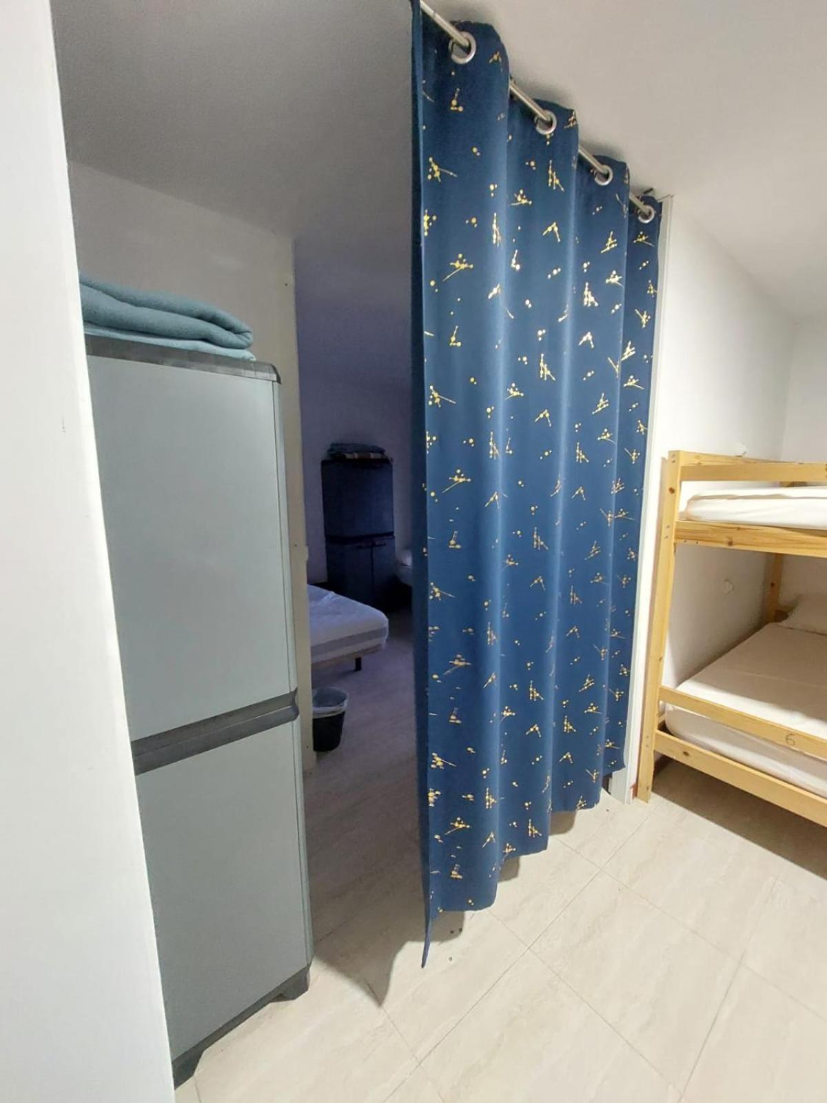 Albergue La Costana Oviedo Esterno foto