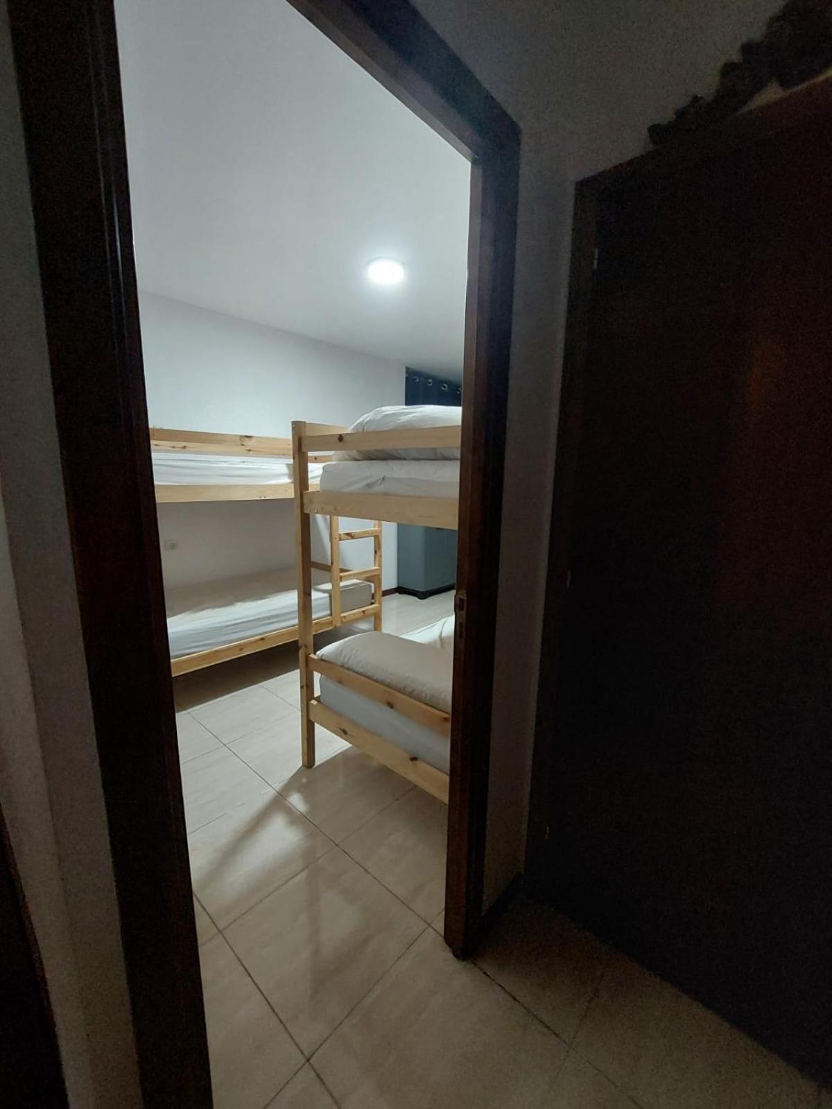 Albergue La Costana Oviedo Esterno foto